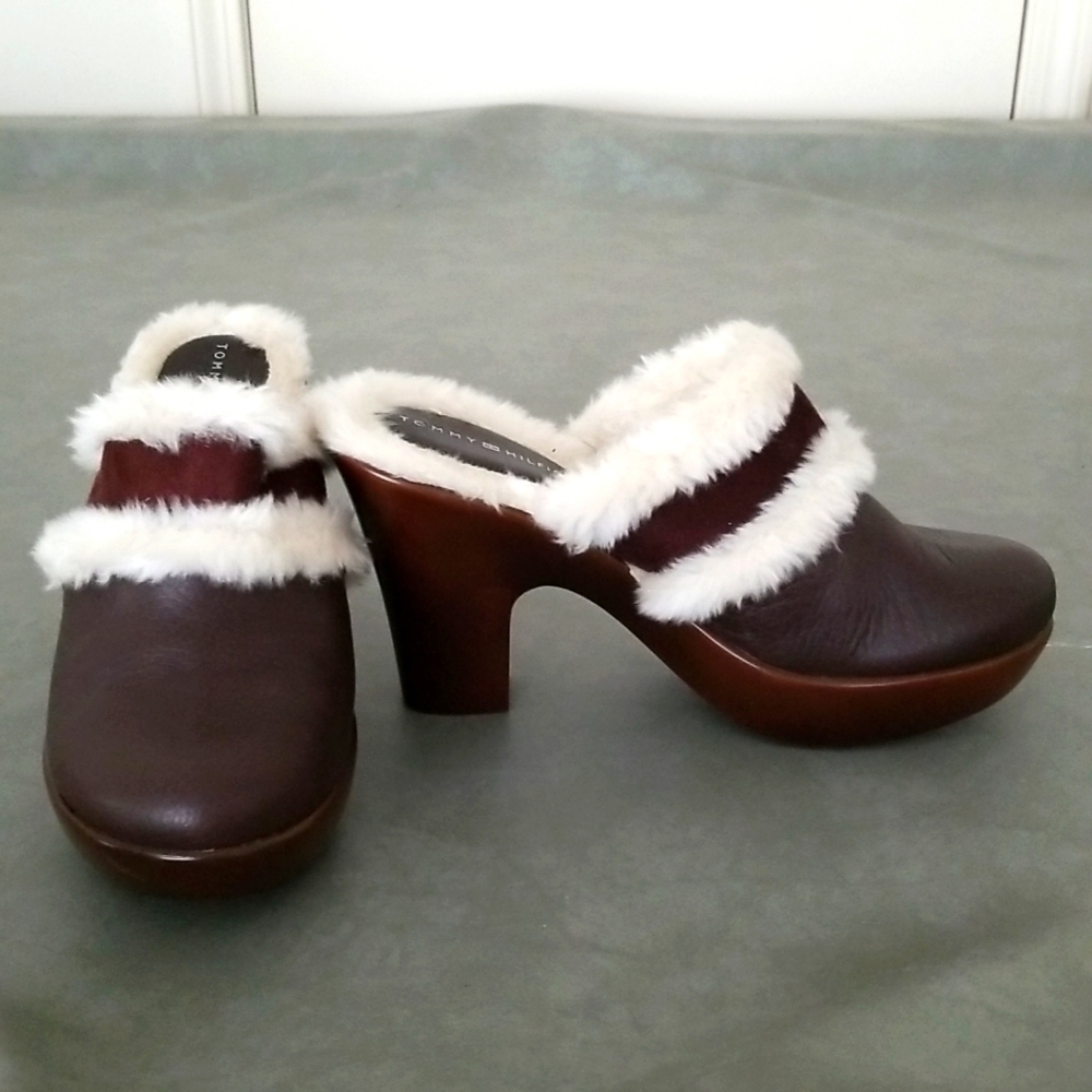 💕 TOMMY HILFIGER FUR LINED CLOGS